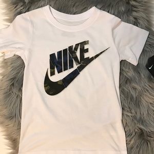 Little boysT shirt A22